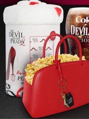 The Devil wears Prada2 Handbag-Popcorn  Bucket w/ Charm NWT & Plush Blanket NWT